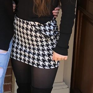 Zara Trafaluc Houndstooth Mini Skirt